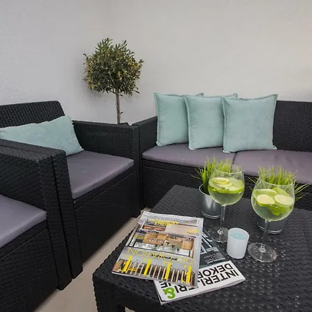 Apartment Luni *
